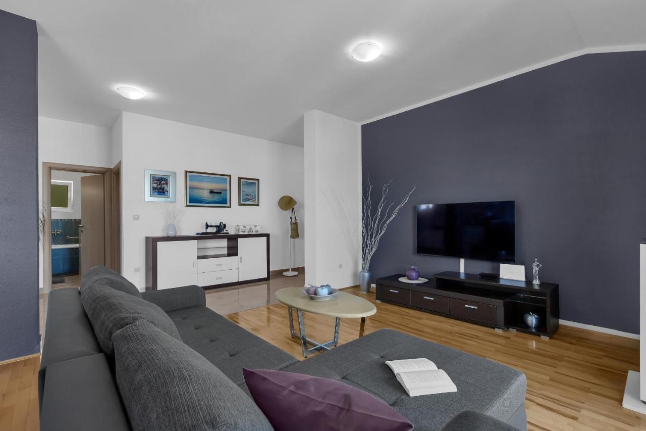 מאקרסקה Stunning City View Apartment מראה חיצוני תמונה